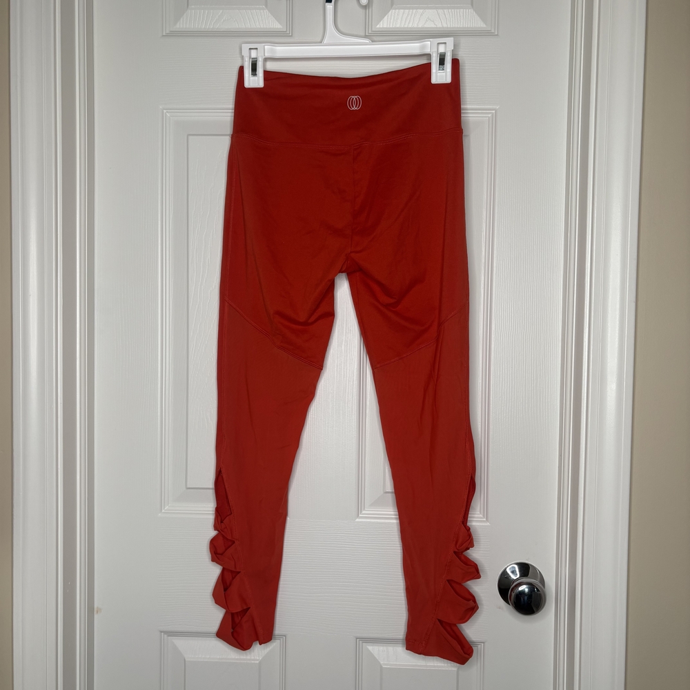 Balance Collection Red Leggings with Ruffles Size S - Picture 2 of 5